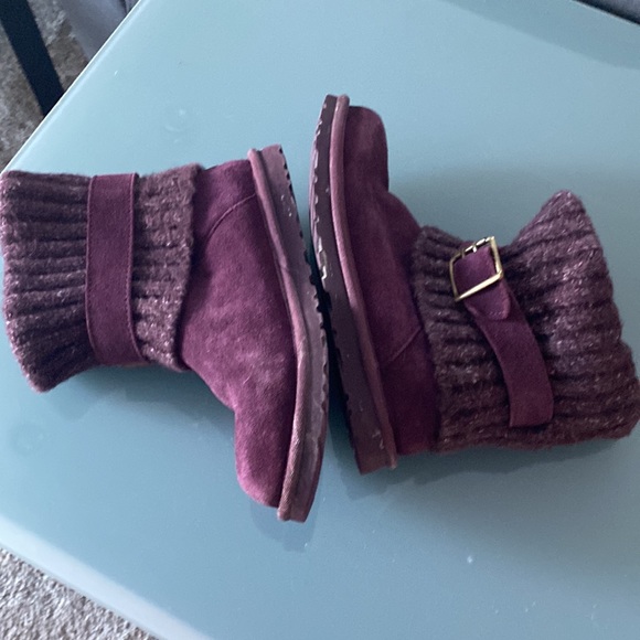 Purple short Ugg size 6 - Picture 3 of 5